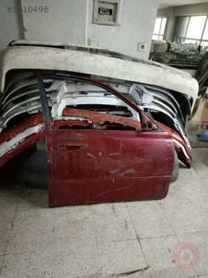 MAZDA 626 SAĞ ÖN KAPI 1993-1998 ÇIKMA PARÇA