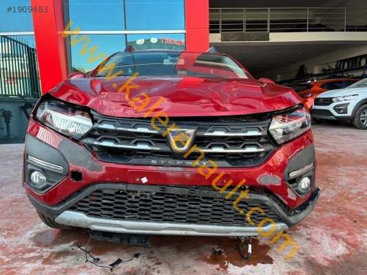 Dacia Sandero Stepway 3 Prestige 1.0 T 90 bg Çıkma Parçaları