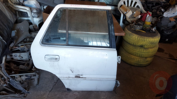 Hyundai Excel çıkma sağ arka kapı