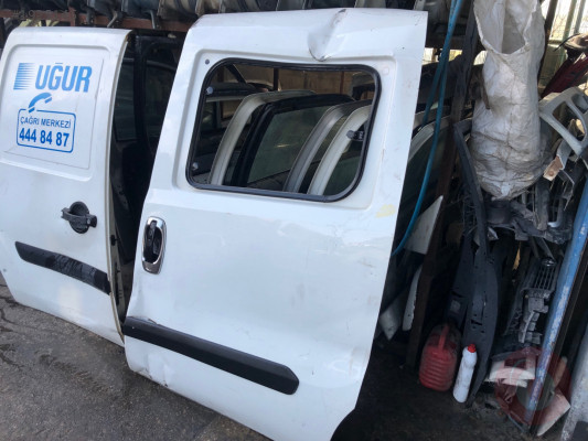 FİAT DOBLO 3 SOL SÜRGÜ KAPI HATALI
