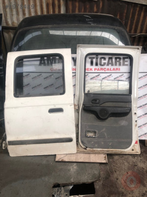 Ford ranger Sol arka kapı