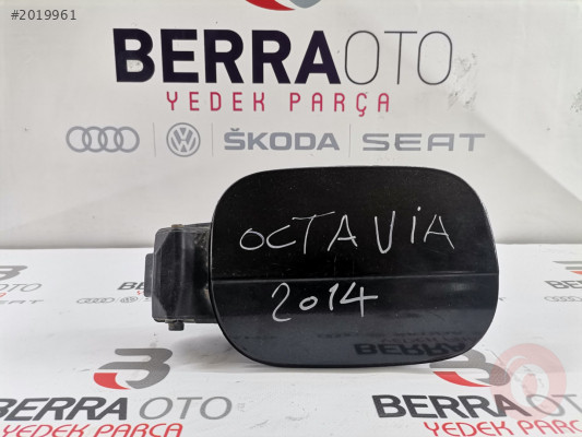 SKODA OCTAVİA 2014 DEPO KAPAĞI 5E0809702