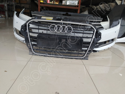 2016 2019 Audi A3 ön panjur