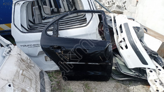 FORD MONDEO SAĞ ARKA KAPI
