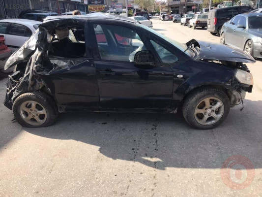 Suzukı SX4 sağ ön çamurluk