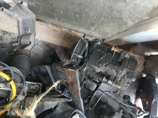 ROVER 820 KLİMA KOMPRESÖRÜ ÇIKMA