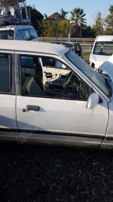 89-92 ford escort çıkma sağ ön kapı