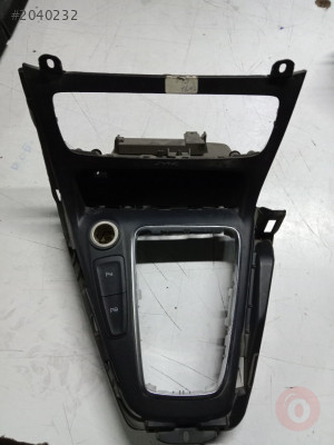 2014-18 FORD FOCUS VİTES KONSOLU