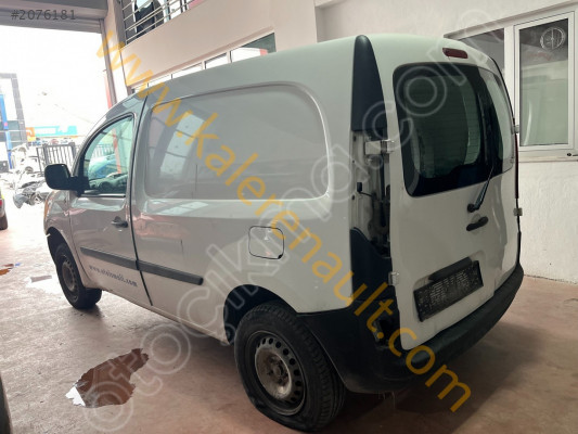 Renault Kangoo 3 Express Sol Arka Çamurluk (Beyaz)