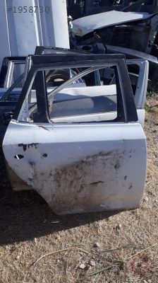 KİA CEED SAĞ ARKA KAPI