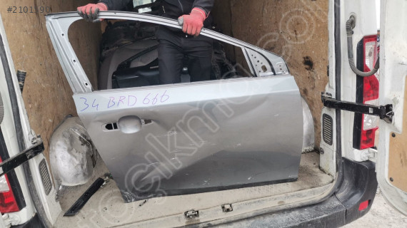 VOLVO V40 SAĞ ÖN KAPI 2012-2017 ORJİNAL ÇIKMA (2)