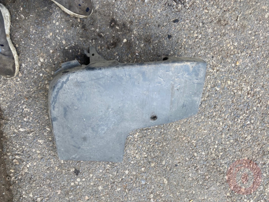 RENAULT TRAFİK SAĞ ARKA TAMPON