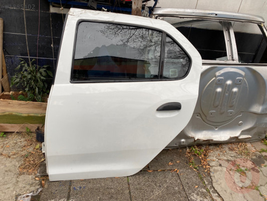 Renault Clio sembol çıkma sol arka kapı