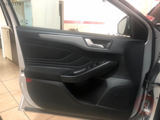 2020 MODEL FORD FOCUS 4 Kapı Döşemeleri