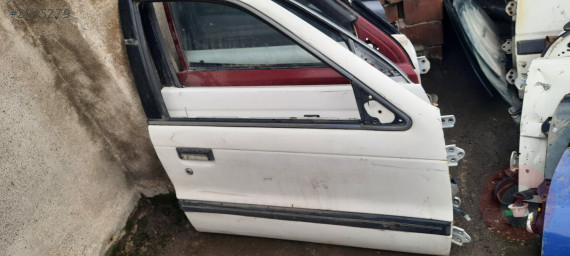 MITSUBISHI LANCER CIKMA ON SAG KAPI