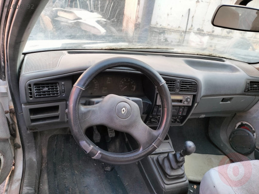 Renault 19 hatasız göğüslük