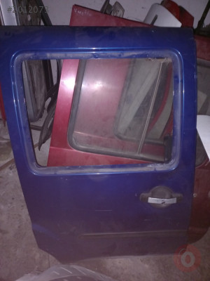 DOBLO SAG ARKA SURGULU KAPI