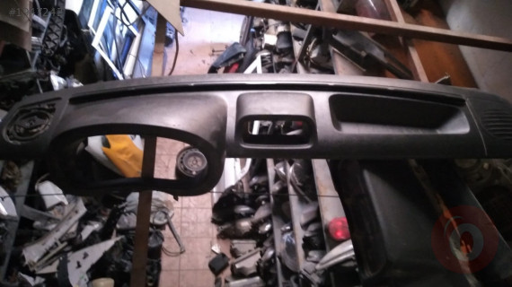 Renault kangoo ön göğüslük orijinal