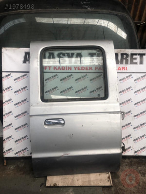 Ford ranger sağ arka kapı