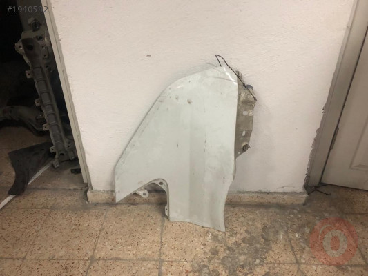 MERCEDES SPRİNTER SAĞ ARKA ÇAMURLUK