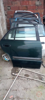 CIKMA MAZDA 626 HATCBAK SAG ARKA KAPI