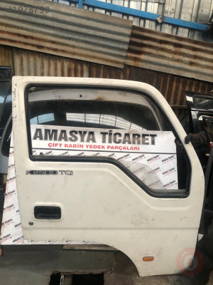 Kia bongo sağ kapı