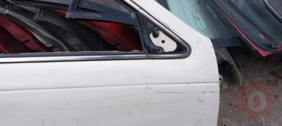 CIKMA 90 92 MITSUBISHI LANCER SAG ÖN KAPI