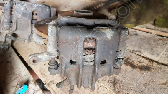 Volvo 460 sol ön kaliper çıkma