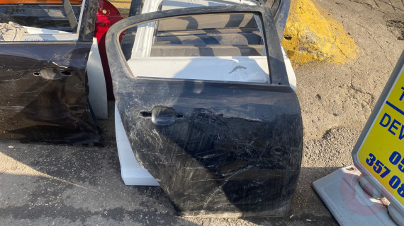 OPEL CORSA D SAĞ ARKA KAPI CANCAN OPEL