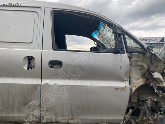 HYUNDAİ STAREX SAĞ ÖN KAPI