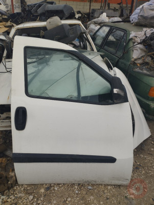 Fiat Doblo G.a Çıkma Sağ Ön Kapı