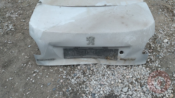 Peugeot 206 sedan çıkma bagaj kapağı az hasarlı