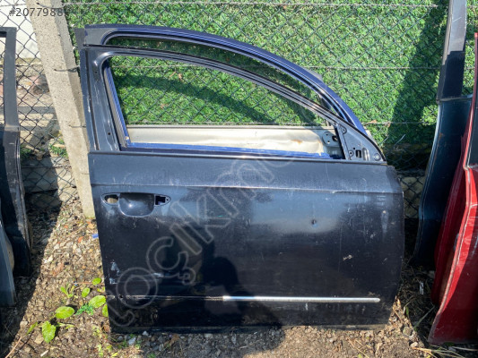 VOLKSWAGEN PASSAT SAĞ ÖN KAPI