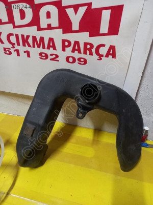 Toyota coralla Ae10- Rezinetör giriş Plastigi