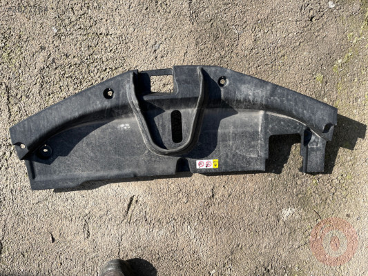 TOYOTA COROLLA ÇIKMA ORJİNAL PANEL ÜST PLASTİĞİ