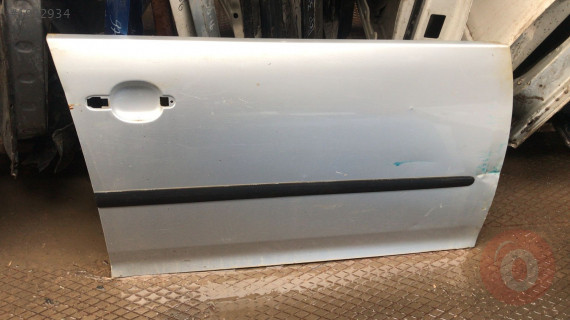 VOLKSWAGEN GOLF 5 SAĞ ÖN KAPI SACI