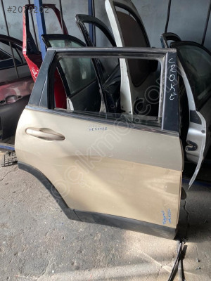 JEEP  CHEROKEE SAĞ  ARKA KAPI MG OTO