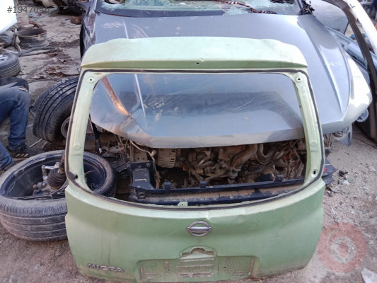 Nissan Micra Bagaj kapağı