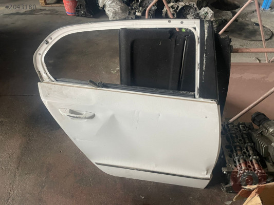 Suber B 2014 Sag Arka Kapı Çıkma Kapı çıkma PARÇA - Vossan Otomotiv Suber B 2014 Sag Arka Kapı Çıkma Kapı çıkma PARÇA - Skoda Orijinal Çıkma Yedek Parça Ankara