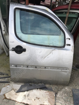 Fiat Doblo 2008 Sağ Ön Kapı