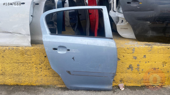 OPEL CORSA D SAĞ ARKA KAPI ÇIKMA ORJİNAL