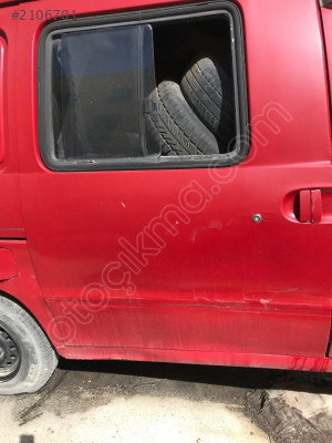 Nissan Vanetta Sağ Arka Kapı