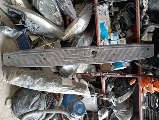 Ford transit V363.Arka panel plastiği