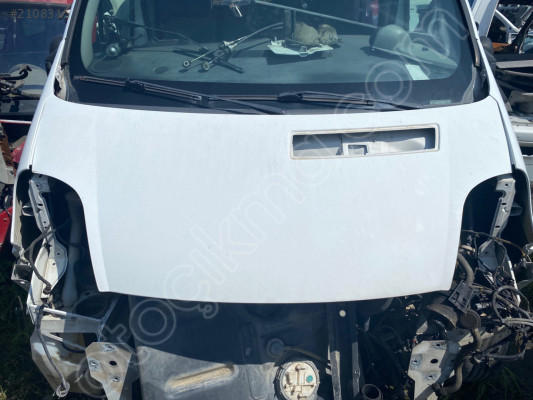 OPEL VIVARO ÖN KAPUT