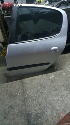Peugeot 206 sol arka kapı çıkma