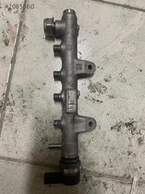 1.4 Cus Motor Yakıt Basınç Ayar Müşürü 057130764AB Çıkma Orj - Seat 057130764AB Orijinal Çıkma Yedek Parça Ankara