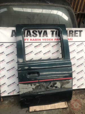 Mazda b2500 sağ arka kapı