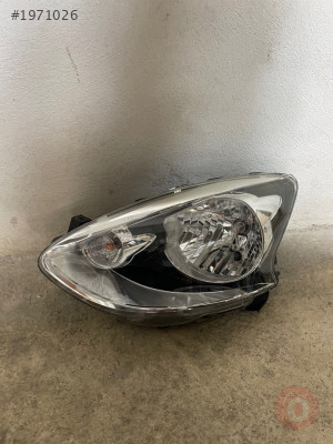Nissan micra sol far çıkma