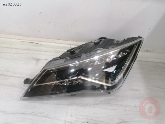 SEAT LEON ORJINAL ÇIKMA SOL FAR
