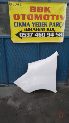 Renault master çıkma sol ön çamurluk az hasarlı